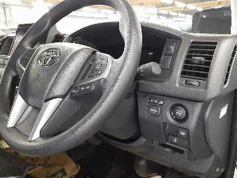 TOYOTA HIACE WAGON 2026 Image 9