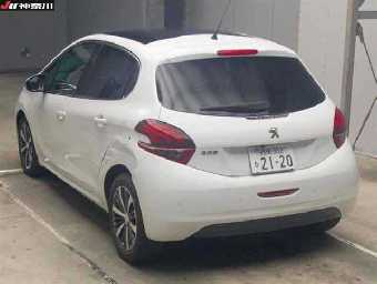 PEUGEOT 208 2016 Image 3