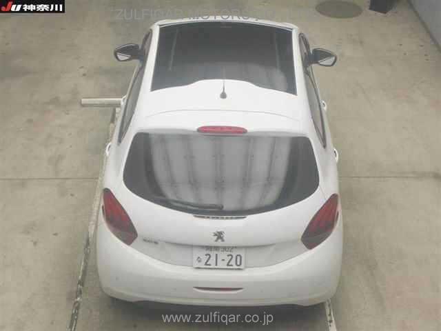 PEUGEOT 208 2016 Image 5