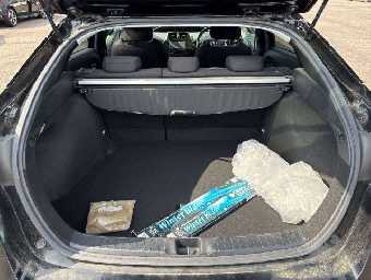 TOYOTA PRIUS 2018 Image 8
