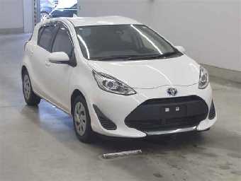 TOYOTA AQUA 2021 Image 2