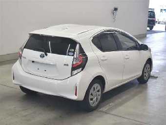 TOYOTA AQUA 2021 Image 5