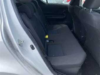 TOYOTA AQUA 2021 Image 8