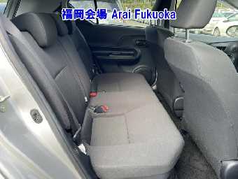 TOYOTA AQUA 2019 Image 8