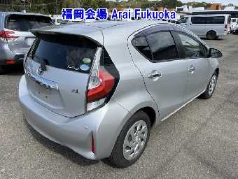 TOYOTA AQUA 2019 Image 11