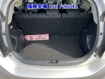 TOYOTA AQUA 2019 Image 10