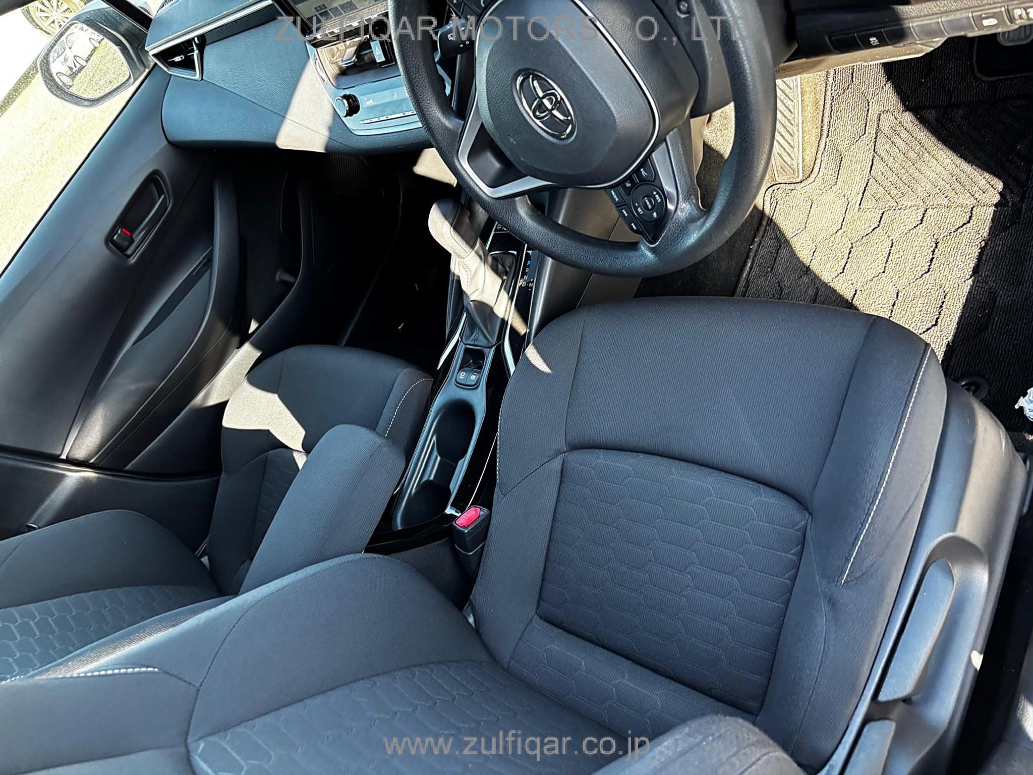 TOYOTA COROLLA SPORT 2018 Image 8