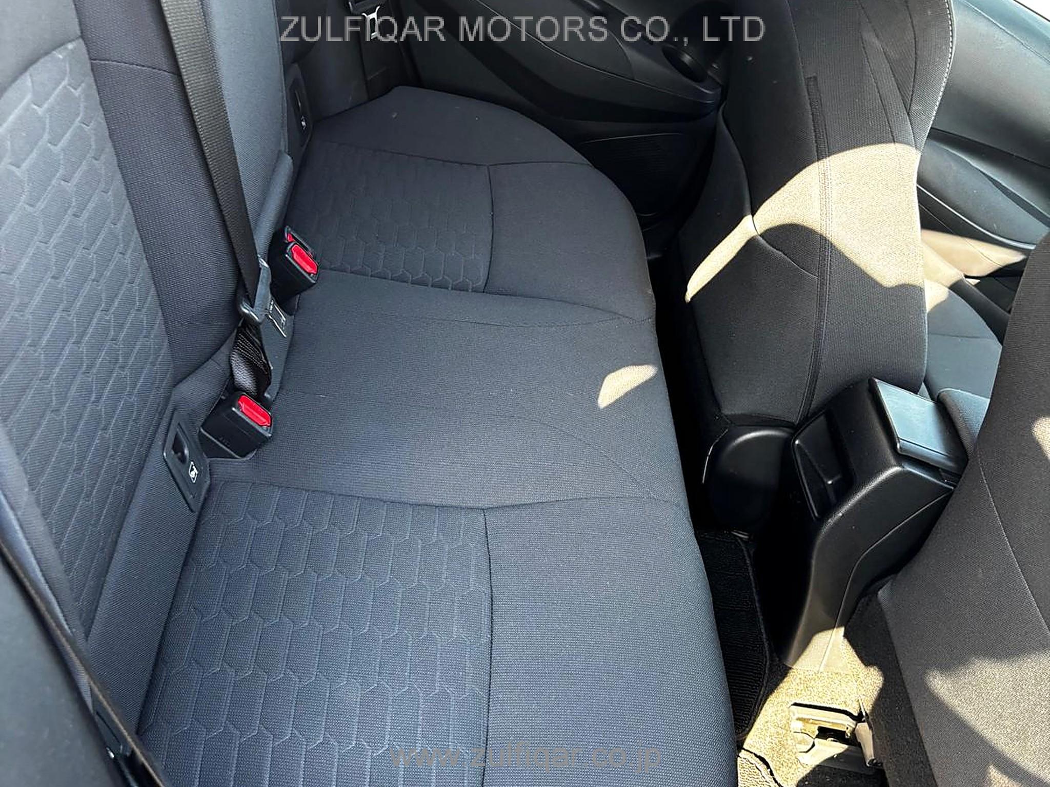 TOYOTA COROLLA SPORT 2018 Image 9