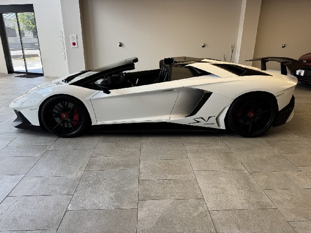 LAMBORGHINI AVENTADOR 2016 Image 22