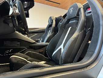 LAMBORGHINI AVENTADOR 2016 Image 19