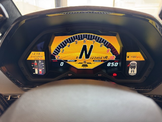 LAMBORGHINI AVENTADOR 2016 Image 57