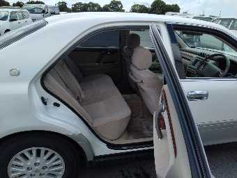 TOYOTA CROWN 2000 Image 12
