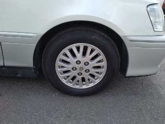 TOYOTA CROWN 2000 Image 13