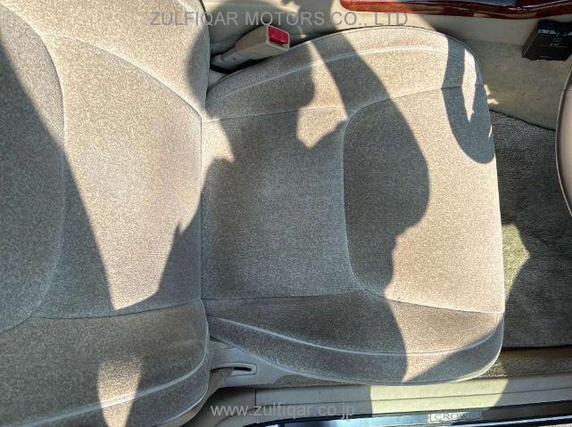 TOYOTA CROWN 2000 Image 6