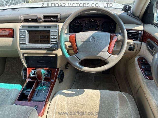 TOYOTA CROWN 2000 Image 7
