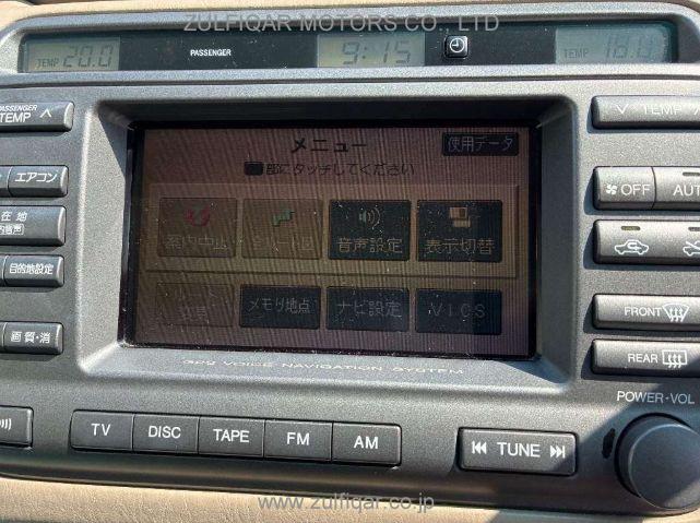 TOYOTA CROWN 2000 Image 9