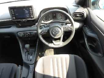 TOYOTA YARIS 2022 Image 6