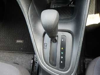 TOYOTA YARIS 2022 Image 9