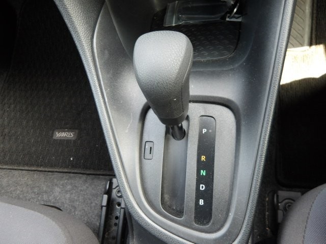 TOYOTA YARIS 2022 Image 27