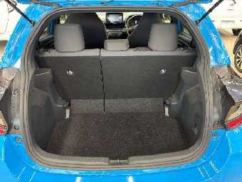 TOYOTA YARIS 2022 Image 8