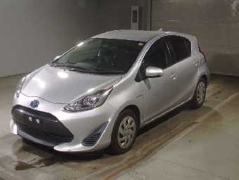 TOYOTA AQUA 2018 Image 1