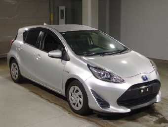 TOYOTA AQUA 2018 Image 3