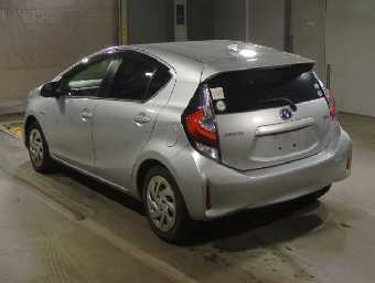 TOYOTA AQUA 2018 Image 4