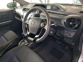 TOYOTA AQUA 2018 Image 5