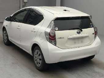 TOYOTA AQUA 2014 Image 4