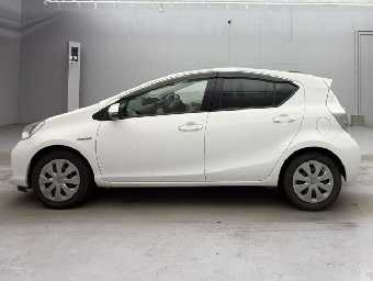 TOYOTA AQUA 2014 Image 5