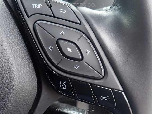 TOYOTA C-HR 2019 Image 11