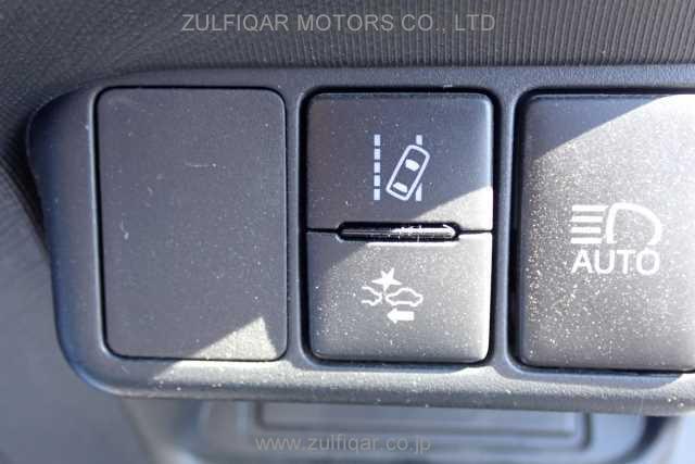 TOYOTA AQUA 2021 Image 10