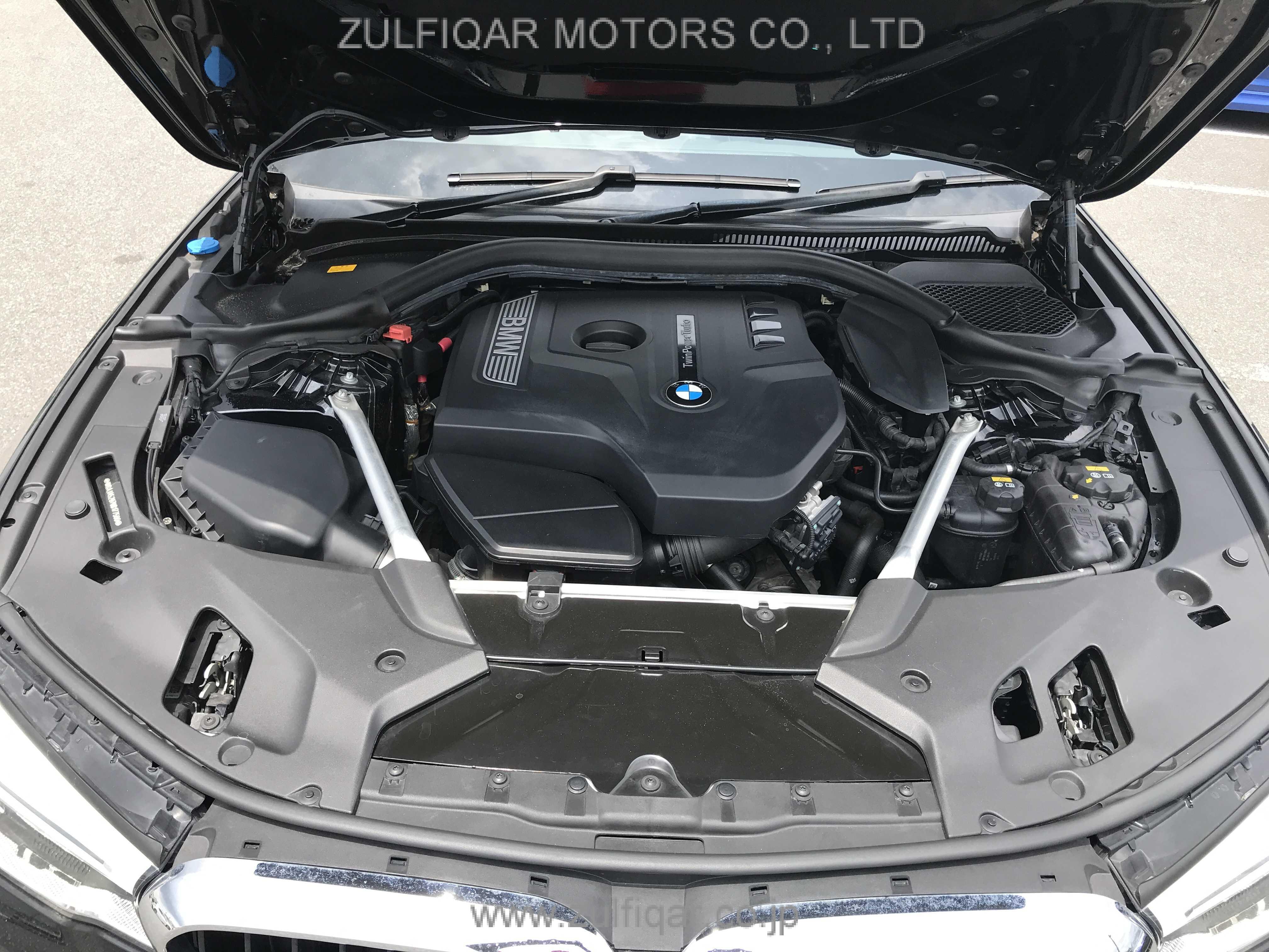 BMW 5 SERIES 2018 Image 9