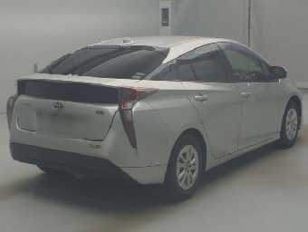 TOYOTA PRIUS 2017 Image 2