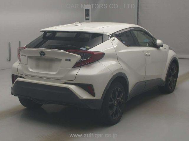 TOYOTA C-HR 2019 Image 2