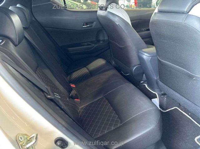 TOYOTA C-HR 2019 Image 8