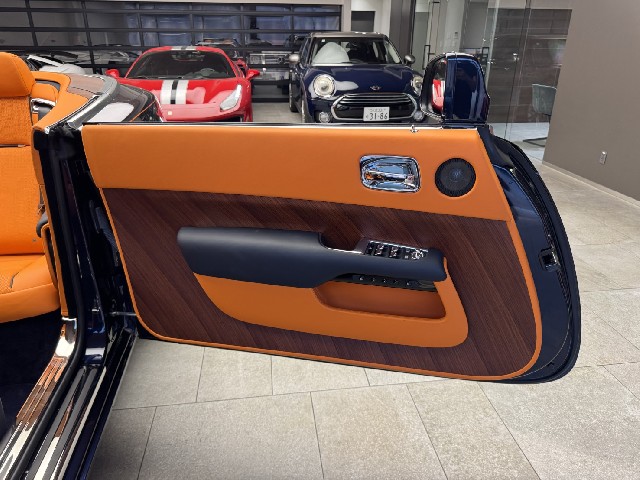 ROLLS ROYCE DAWN 2016 Image 29