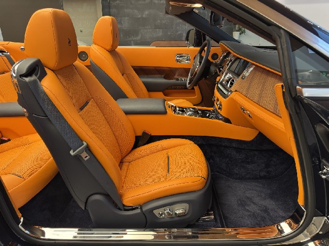 ROLLS ROYCE DAWN 2016 Image 34
