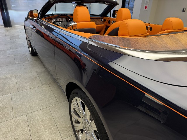 ROLLS ROYCE DAWN 2016 Image 41