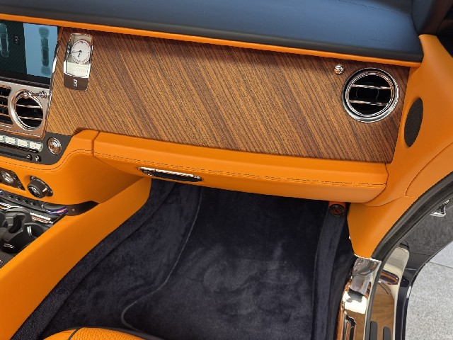 ROLLS ROYCE DAWN 2016 Image 52