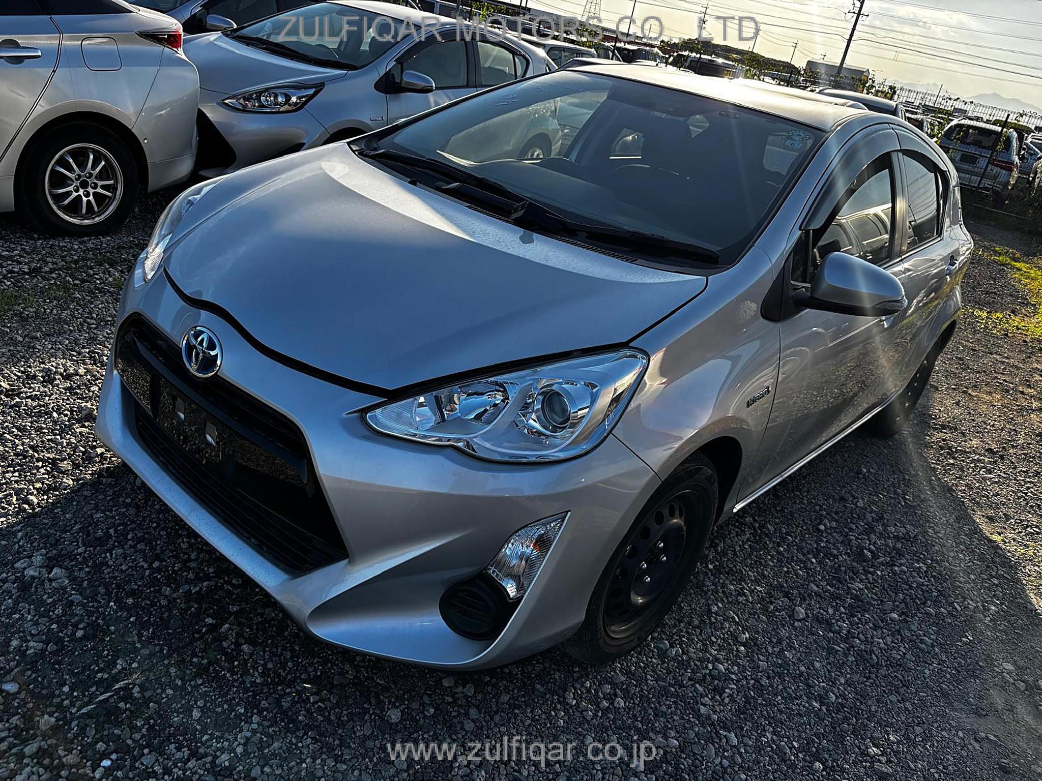 TOYOTA AQUA 2015 Image 11