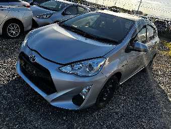 TOYOTA AQUA 2015 Image 11