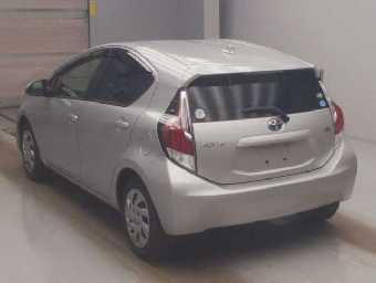 TOYOTA AQUA 2015 Image 4