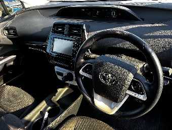 TOYOTA PRIUS 2017 Image 17