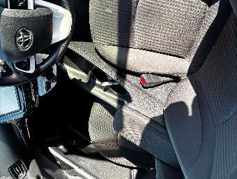 TOYOTA PRIUS 2017 Image 18