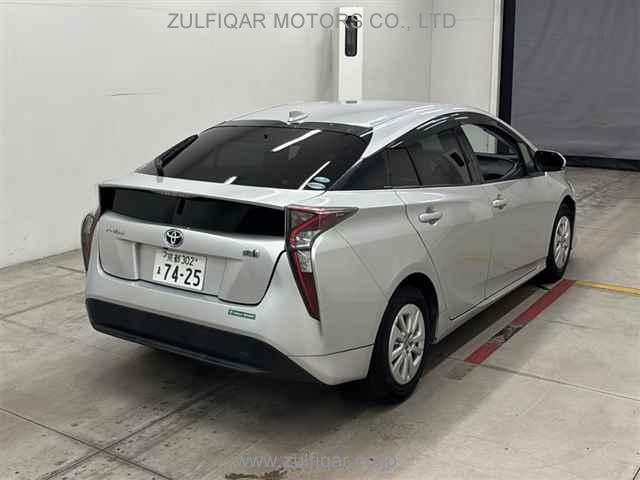 TOYOTA PRIUS 2017 Image 5