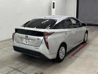 TOYOTA PRIUS 2017 Image 5