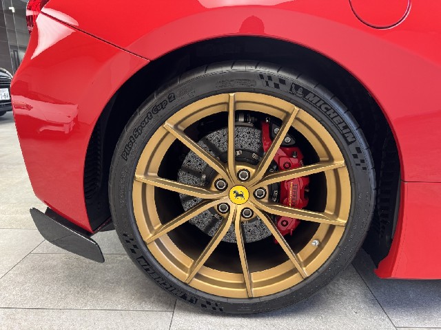 FERRARI 488 PISTA 2019 Image 27