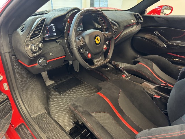 FERRARI 488 PISTA 2019 Image 29