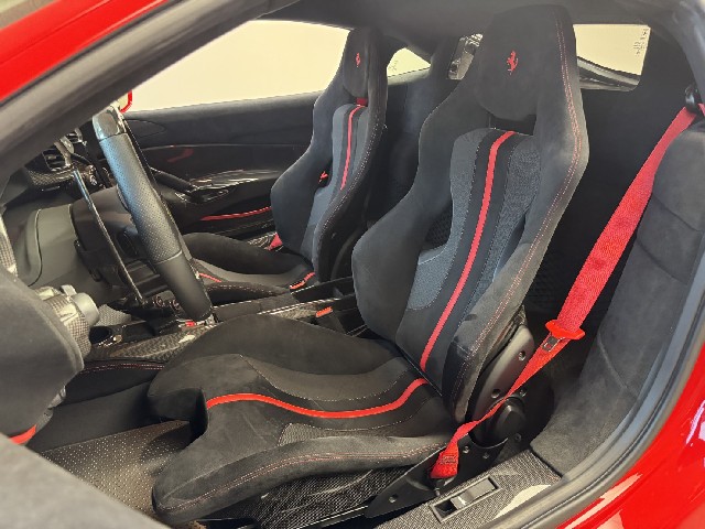 FERRARI 488 PISTA 2019 Image 31